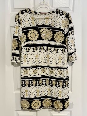 Chic Black and Gold Patterned Dress